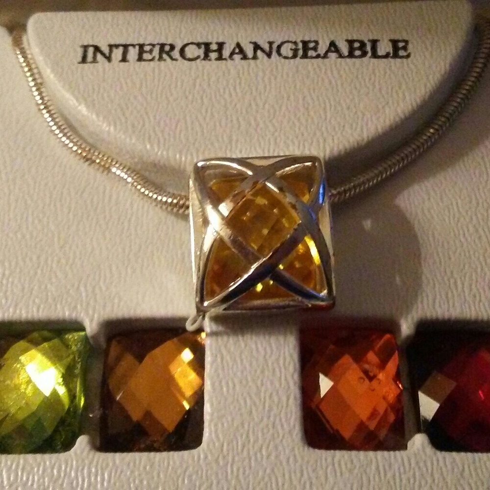 Jewelry - Picture 2 of 3